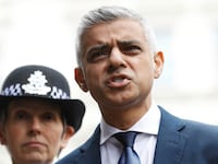 170605-sadiq-khan-trump-uninvite-cheat_ofucps