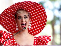 180310-katy-perry-nun-dies-cheat_vqjq4f