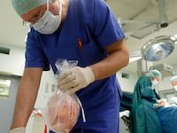 articles/2015/09/10/the-future-of-organ-transplantation-is-hot-literally/150909-coolman-organ-transplant-tease_borw4k