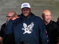 WASHINGTON, DC - JUNE 12: Heavyweight Derrick Lewis and President and CEO Dana White of UFC pose for the media during the UFC Freedom 250 Press Conference at the Lincoln Memorial on June 12, 2026 in Washington, DC. (Photo by Jeff Bottari/Zuffa LLC via Getty Images)