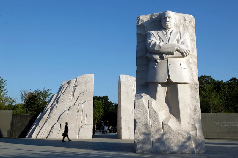 articles/2011/08/30/martin-luther-king-statue-unveiling-reveals-america-s-bad-side/mlk-memorial-crouch_x0wvqt