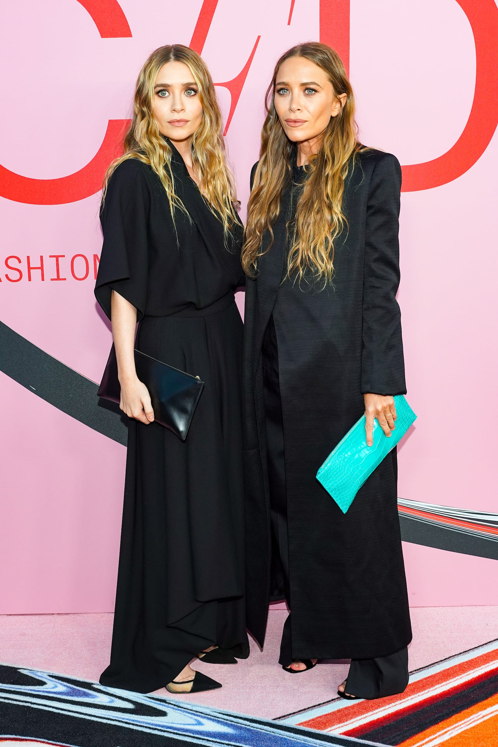 NEW YORK, NEW YORK - JUNE 03: Mary-Kate Olsen and Ashley Olsen attend the 2019 CFDA Fashion Awards- Arrivals at Brooklyn Museum on June 03, 2019 in New York City.