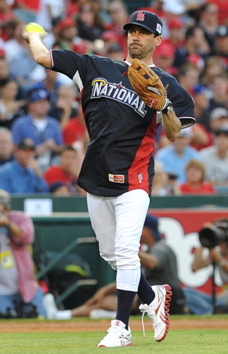 galleries/2011/10/19/all-star-world-series-famous-st-louis-cardinals-and-texas-rangers-fans-photos/celeb-world-series-hamm_y17o7x