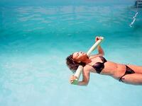articles/2014/11/12/let-s-get-rid-of-plus-size-for-good/141111-shire-curvy-tease_mijkl3