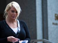 articles/2013/08/07/kristin-davis-self-styled-spitzer-madam-is-arraigned-on-drug-charges/130806-kristin-davis-arrest-daly-tease_xu4wfv