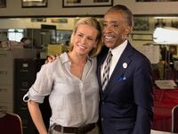 articles/2016/01/18/chelsea-handler-i-can-t-sit-indian-style-anymore/160117-handler-race-comedy-tease_hpghtl