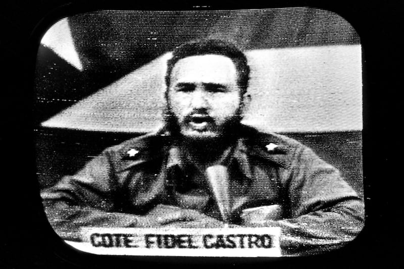 articles/2012/10/16/fidel-castro-recruited-nazis-during-cuban-missile-crisis/fidel-castro-cuban-crisis-cheat_avskqi