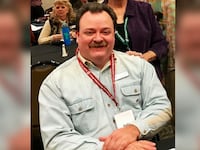 220509-voting-machine-clerk-tease-01_lgmteq