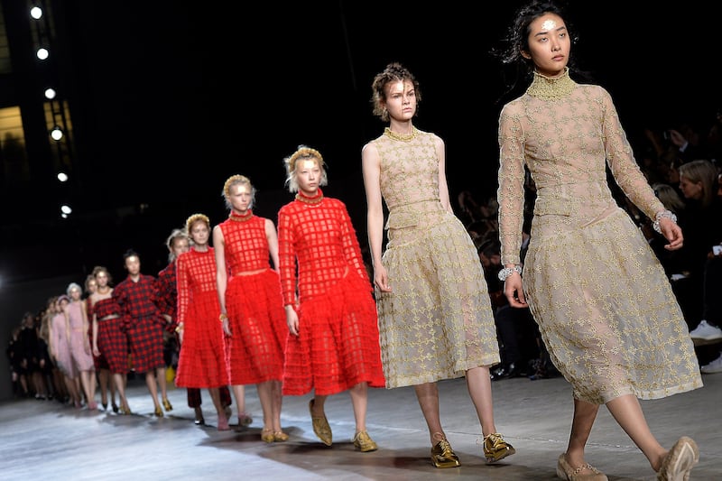 galleries/2014/02/17/the-best-of-london-fashion-week-fall-winter-2014/140218-london-fashion-update-3_bgajbl