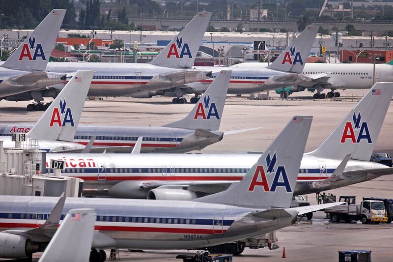 articles/2012/10/02/american-airlines-suffers-its-worst-week-ever/american-airlines-bad-week-gross-tease_vxogvn