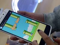 articles/2014/02/10/an-iphone-with-flappy-bird-was-selling-for-100-000-on-ebay/140210-flappy-bird-tease_f09dsi
