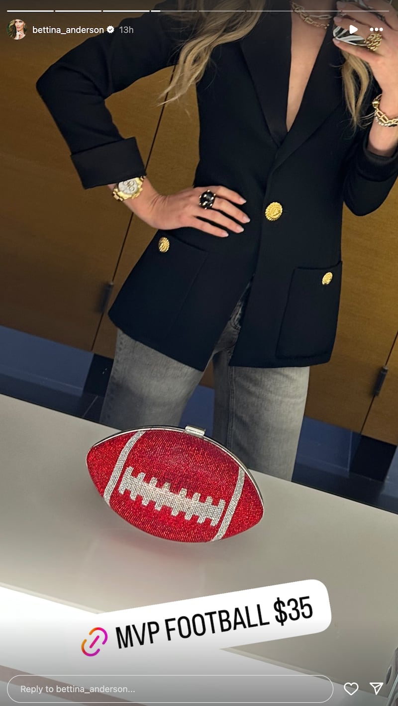 Bettina Anderson’s Super Bowl bathroom selfie