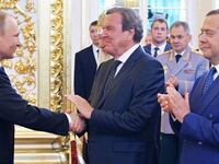 180507-Huetlin-Putin_s_Buddy_Ex-German_Chancellor_Schroeder-hero_o5nv5z