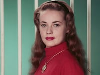 170804-malcolm-Jeanne-Moreau-tease_tvm29a