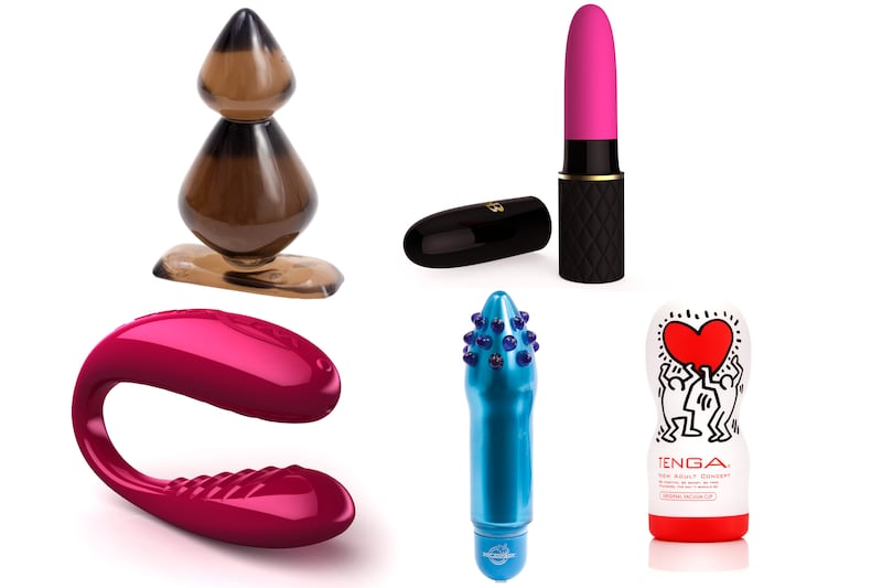 galleries/2013/02/13/eight-high-tech-sex-toys-for-valentine-s-day/valentine-s-day-sex-toys-intro_zdzgqd
