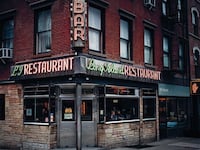 The_Long_Island_Bar_2_copy_gcyrbe