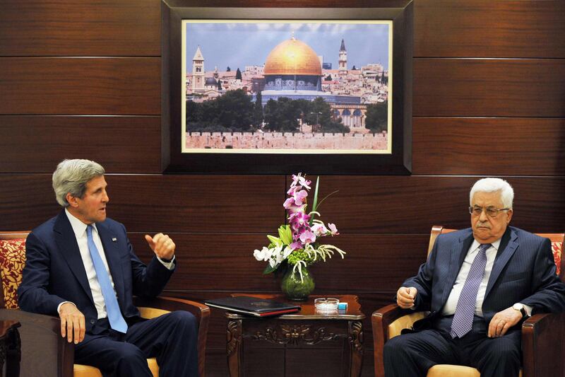 articles/2013/07/25/john-kerry-s-years-of-quiet-diplomacy-helped-forge-path-to-peace-talks/130724-lake-kerry-embed_pniprg