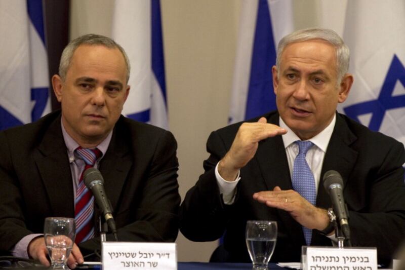 articles/2013/06/13/7-ways-netanyahu-is-destroying-israeli-diplomacy/steinitz-bibi-openz_ujifs6