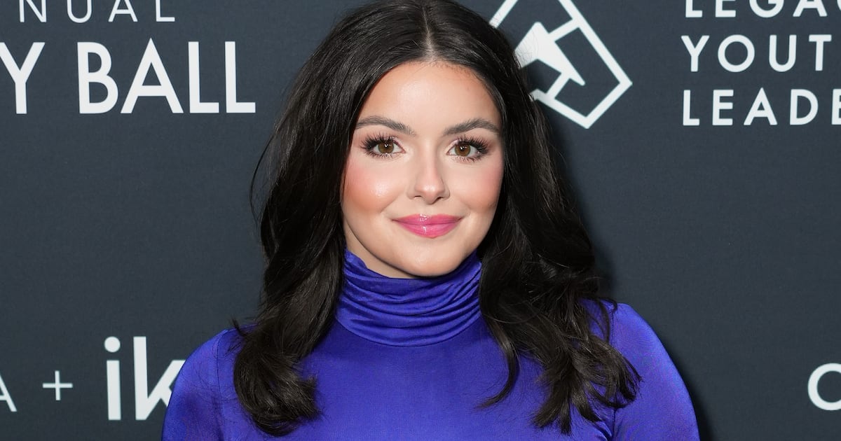 ‘Modern Family’ Star Ariel Winter Recalls ‘Trauma’ of Working as Child ...