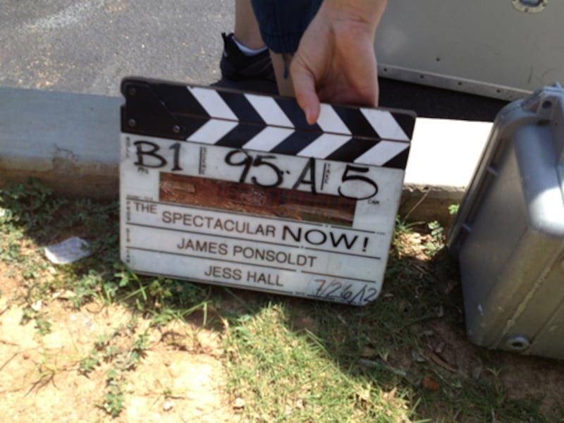 articles/2013/08/08/exclusive-a-photo-essay-on-the-making-of-the-spectacular-now/130807-specatular-now-cast-stern-embed1_dchzc1