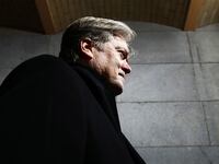 articles/2017/03/31/populist-rage-made-steve-bannon-filthy-rich/170331-financial-disclosure-tease_wuxqzz