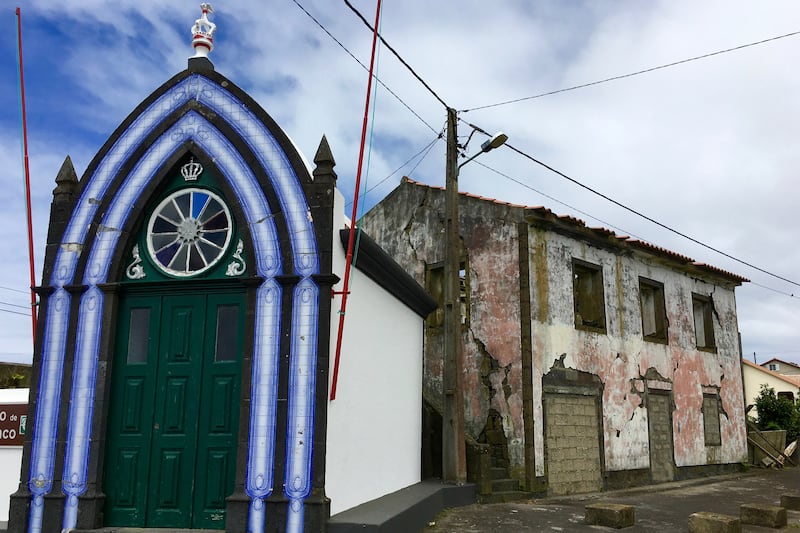 articles/2016/07/04/bite-into-the-sweet-magic-of-the-azores/160703-Presser-The-Azores-embed2_zqyk3d