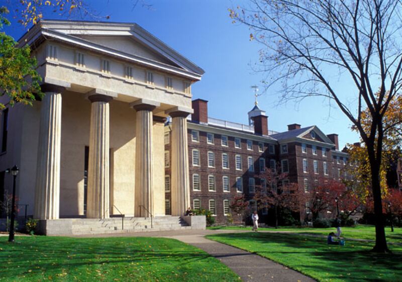 galleries/2009/09/16/25-colleges-with-the-worst-crime-rankings/dangerous-colleges---brown_mplpke