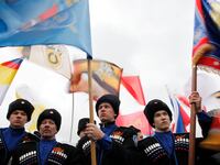 articles/2014/03/19/three-questions-for-ukraine-hawks/140318-tomasky-ukraine_l3nzvt