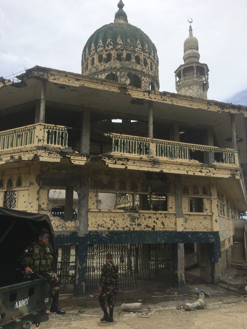 181224-laforge-islamic-insurgency-hotspot-tourism-marawi-2_sr5utg