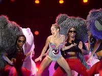 articles/2013/09/09/did-twerking-lose-miley-cyrus-her-vogue-cover-girls-costume-designer-does-the-gap/end-summer-miley_iyzzo9