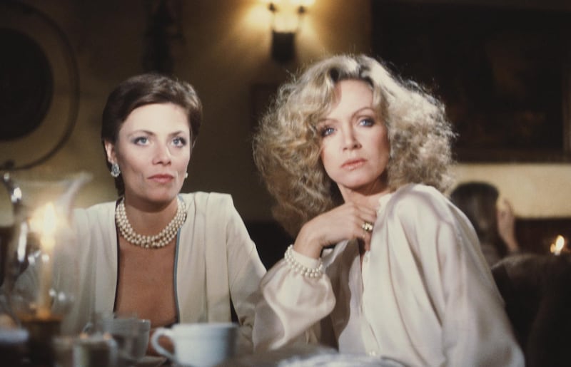 Jane Elliot and Donna Mills in "Knots Landing" in 1979.