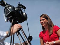 articles/2014/10/12/how-red-state-democrats-can-throw-obama-under-the-bus/141012-tomasky-red-state-dems-tease_neu3i4