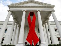 211130-white-house-aids-hiv-tease-01_qmmdat