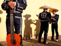 articles/2014/02/26/the-second-life-of-san-miguel-de-allende/140225-willens-sanmiguel-tease_ixsusi