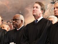 (L-R) Samuel Alito, Clarence Thomas, Brett Kavanaugh, John Roberts.