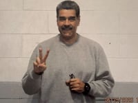Nicolás Maduro posted images of himself smiling from the Metropolitan Detention Center in Brooklyn, New York.