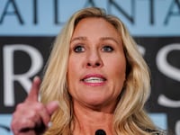 2022-10-17T014456Z_1451689434_RC2M2X93AW30_RTRMADP_3_USA-ELECTION-GEORGIA_ngrarz