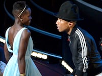 articles/2014/03/03/oscars-2014-best-moments-lupita-wins-pink-sings-one-epic-selfie/20140302-fallon-oscars_sjgole