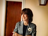 articles/2012/06/27/remembering-nora-ephron-writers-and-friends-on-her-legacy/nora-ephron-portrait-2009_e3c8gy