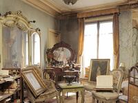articles/2014/02/05/the-parisian-belle-epoque-time-capsule/140203-paris-apartment-strochlic-tease_ho752a