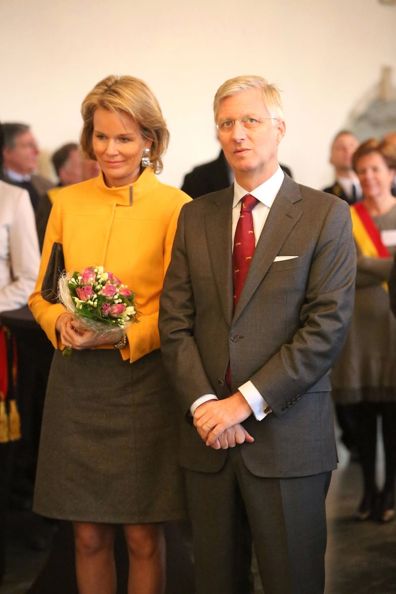 galleries/2013/07/21/princess-mathilde-becomes-queen-of-belgium/princess-queen-yellow-top_sin5jr