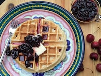 articles/2016/05/14/how-to-make-presidential-waffles/160514-dobeneck-harding-waffles-tease_wwsqex