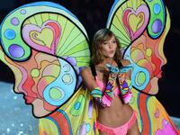 articles/2013/11/13/live-from-the-runway-inside-the-18th-annual-victoria-s-secret-fashion-show/131113-vs-fashion-tease_iam9dx