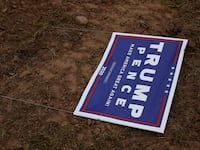 2020-10-02T221231Z_1737905228_RC2MAJ9XL5T5_RTRMADP_3_HEALTH-CORONAVIRUS-USA-TRUMP_ehf8dn