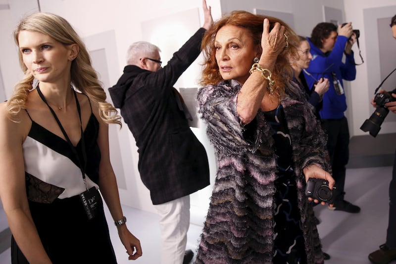 articles/2016/09/11/meet-jonathan-saunders-who-just-gave-dvf-a-bold-new-look/160911-teeman-dvf-fashion-week_s6euep