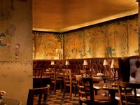 articles/2014/02/12/where-to-fall-in-love-or-just-get-drunk-on-valentine-s-day/140212-romantic-hotel-bars-cnt-tease_aoibrr