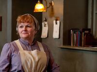 articles/2012/12/21/downton-abbey-my-tea-with-mrs-patmore-lesley-nicol/lacob-nicol-abbey-tease-embed_xlg2yh