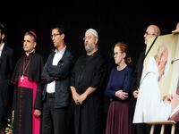 cheats/2016/07/29/french-pm-predicts-more-isis-attacks/160729-france-mosques-cheat_v35qss