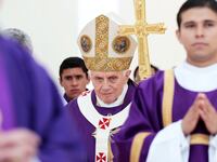 articles/2013/02/12/benedict-could-be-a-backseat-pope/130212-backseat-pope-nadeau-tease_orudnb