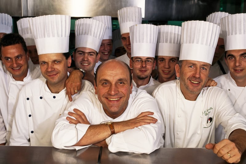 articles/2013/01/25/the-death-of-star-chef-bernard-loiseau/130124-chef-suicide-loiseau-tease_uccnwu